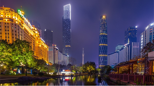 建筑夜景照明設(shè)計要達到藝術(shù)理念的展現(xiàn)