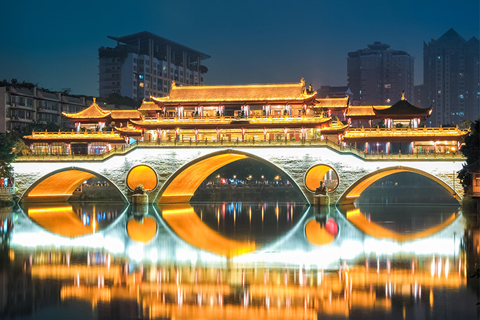 古建筑應(yīng)該如何進(jìn)行保護(hù)性亮化工程？