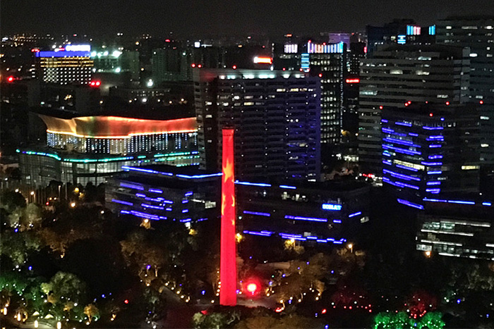 煙囪燈光亮化怎么做才能確保效果及安全性？