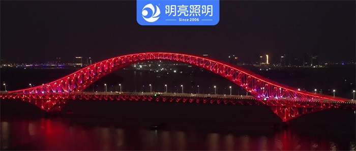 你知道橋梁亮化能夠提升夜間安全嗎？