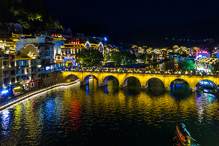 做景區(qū)亮化工程一定要差異化和新、奇、特