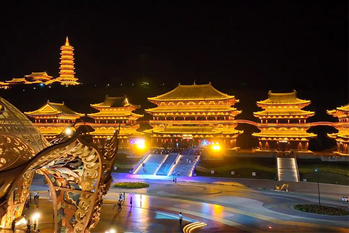 你是不是覺得景區(qū)人氣不夠旺？試試燈光亮化！