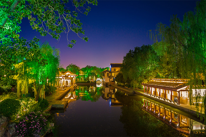 公園景區(qū)樹(shù)木亮化