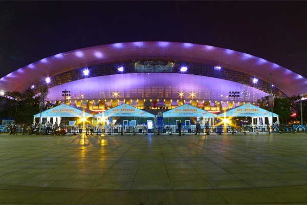 體育館外墻亮化設(shè)計需要注意什么？