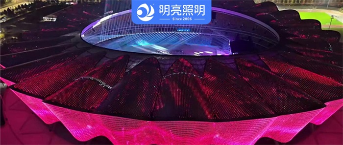 獨家亮化設(shè)計如何實現(xiàn)場館外墻大變身？
