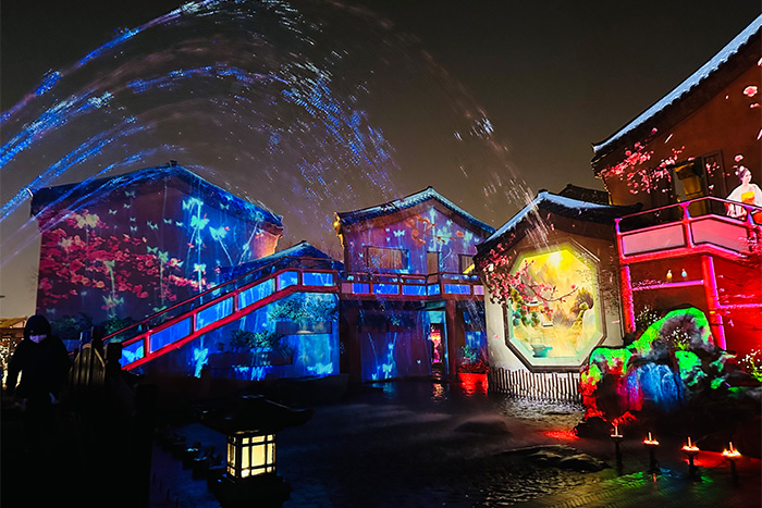 臨近節(jié)假日，景區(qū)戶外全息投影應該怎么做？