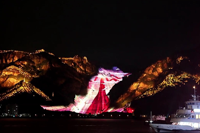 想激活景區(qū)夜客流？山體燈光亮化點(diǎn)亮山野，自然匯聚人氣