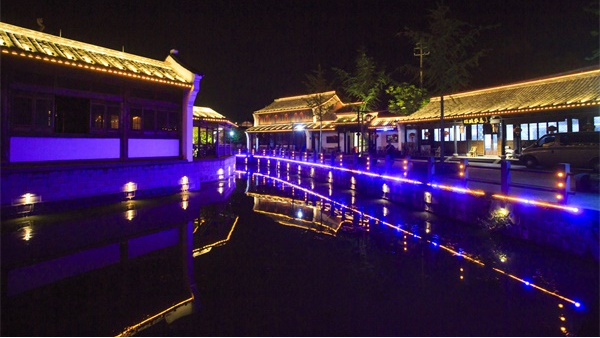 景觀夜景亮化設(shè)計(jì)要綜合考慮環(huán)境因素