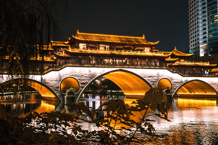 古建筑亮化夜晚變這樣，太驚艷！