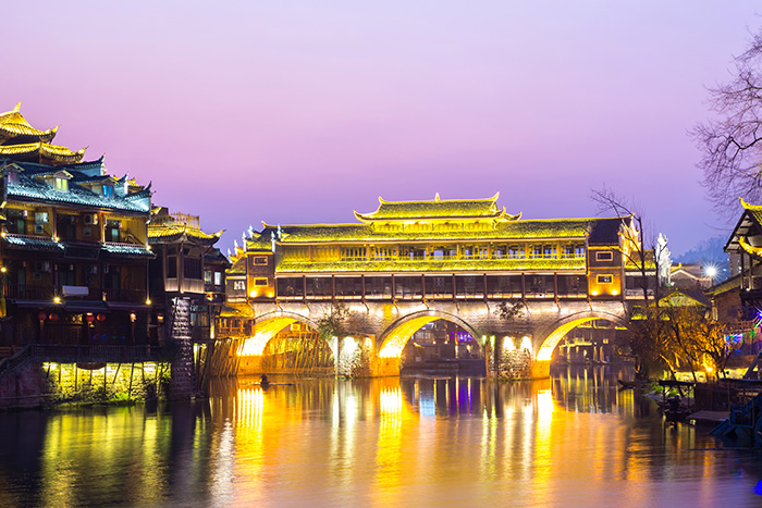 什么樣的景區(qū)夜游亮化，更容易被人記??？