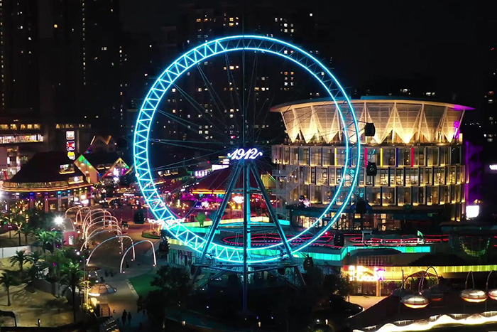 如何在眾多商場(chǎng)中脫穎而出？做外墻亮化要知道！