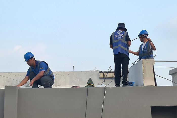 明亮照明集團亮化施工現(xiàn)場