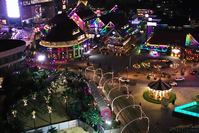 驚艷！看專(zhuān)家團(tuán)隊(duì)如何一步到位打造商場(chǎng)外墻亮化