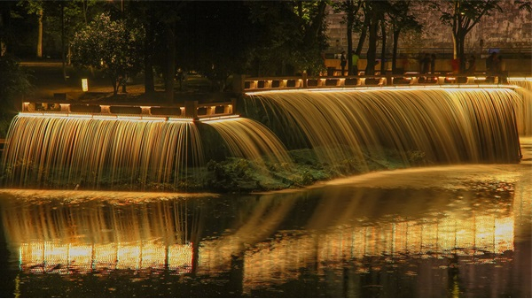 堅(jiān)持這三個原則打造漂亮的河道燈光亮化工程