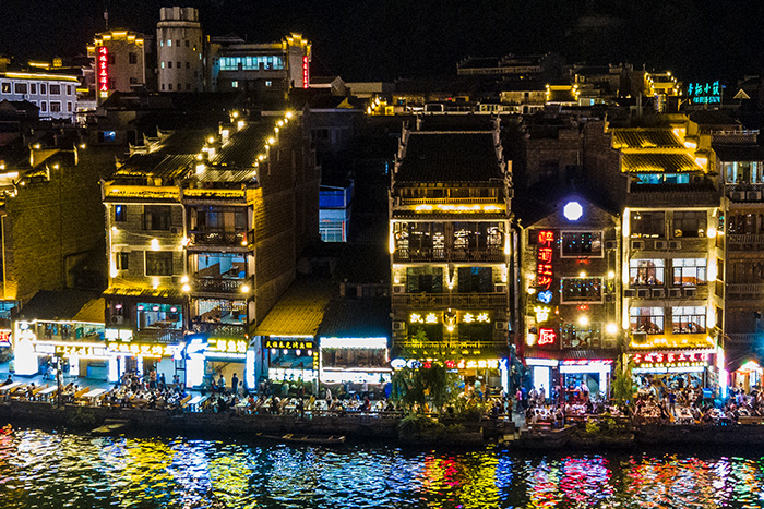 哪家亮化工程公司好？亮化公司推薦！