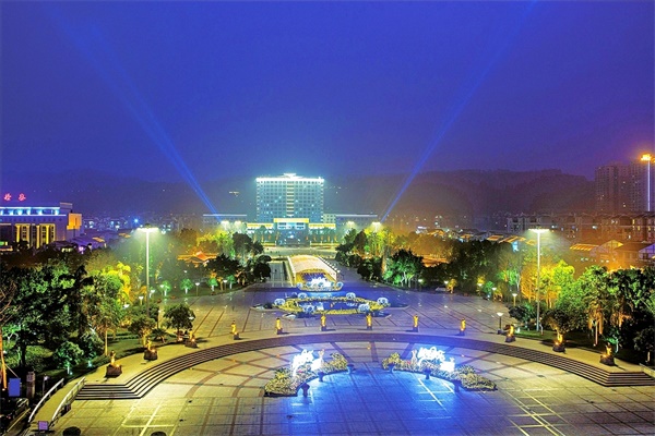 商業(yè)廣場亮化工程公司應(yīng)該如何選擇？