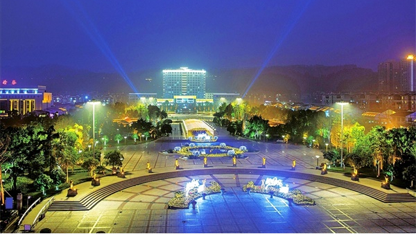 商業(yè)廣場(chǎng)亮化工程公司應(yīng)該如何選擇？