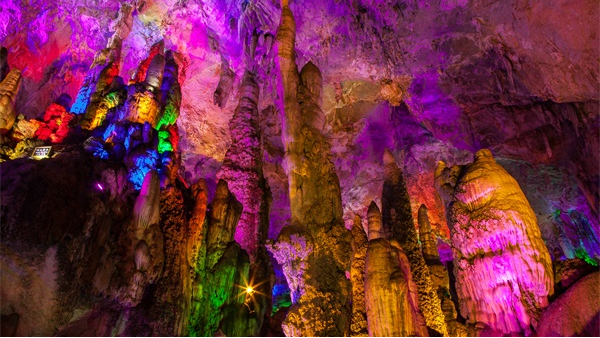 景觀亮化工程設(shè)計(jì)要符合什么準(zhǔn)則？