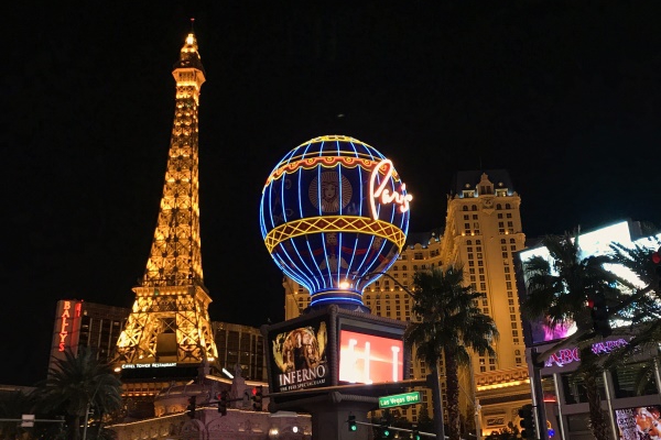 半導(dǎo)體照明產(chǎn)業(yè)的發(fā)展需要哪些因素？