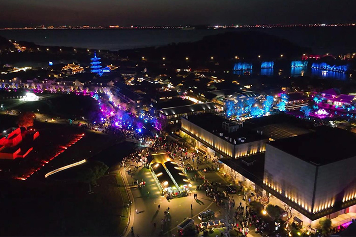 景區(qū)老板必看：景區(qū)亮化工程如何讓淡季變旺季，客流翻番？