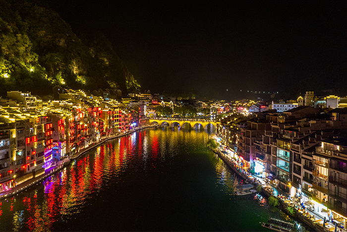 景區(qū)網(wǎng)紅打卡地?zé)艄饬粱こ虘?yīng)該如何做？