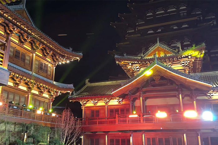 光影織就的國(guó)學(xué)長(zhǎng)卷：景區(qū)亮化的文化新篇