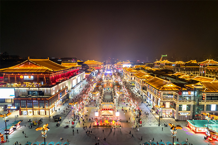 想讓游客流連忘返？景區(qū)亮化來看這里！