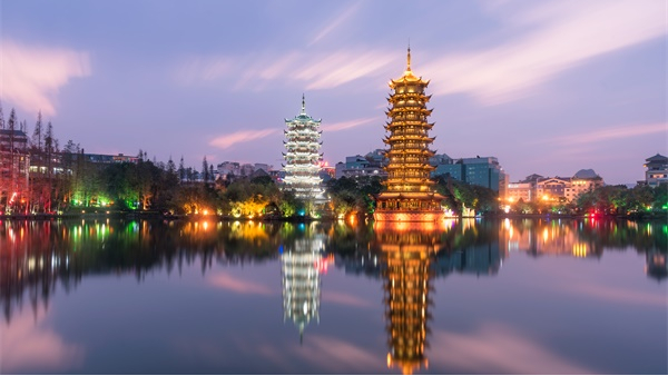 園林景觀亮化設(shè)計(jì)，讓城市充滿生命力 ！