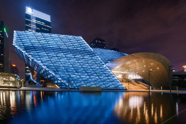 led照明設(shè)計讓人感受夜景燈光之美