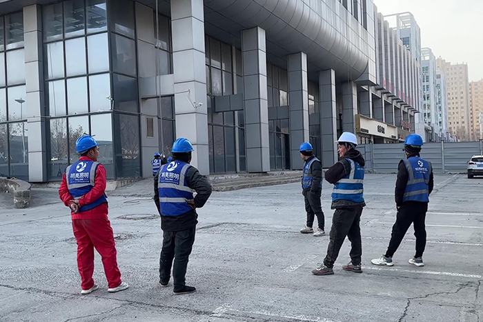 明亮照明集團(tuán)亮化施工現(xiàn)場