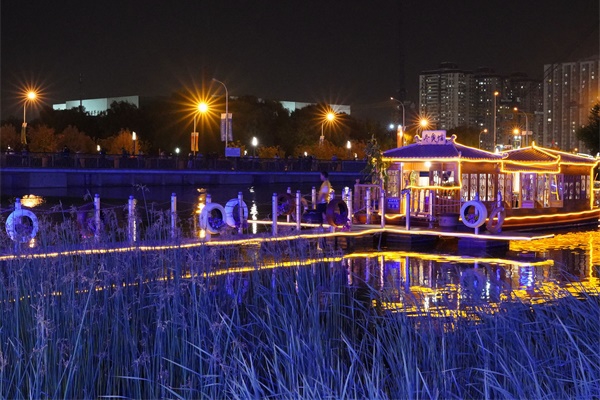 公園夜景亮化設(shè)計要營造溫馨明亮的氛圍