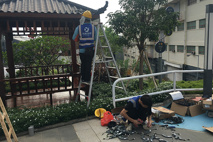 明亮照明集團(tuán)香港亮化項(xiàng)目施工現(xiàn)場(chǎng)