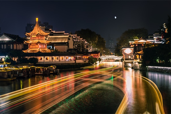 景觀燈光照明設(shè)計(jì)中如何達(dá)到節(jié)能效果？