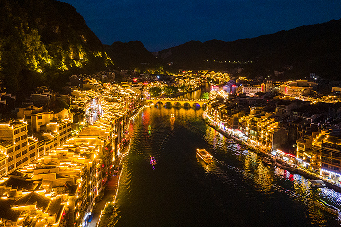 網(wǎng)紅打卡地燈光亮化應該如何打造？