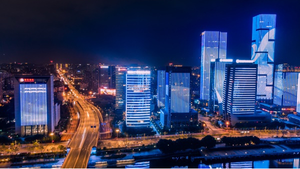 國(guó)內(nèi)城市戶外燈光秀做的好的都有哪些？