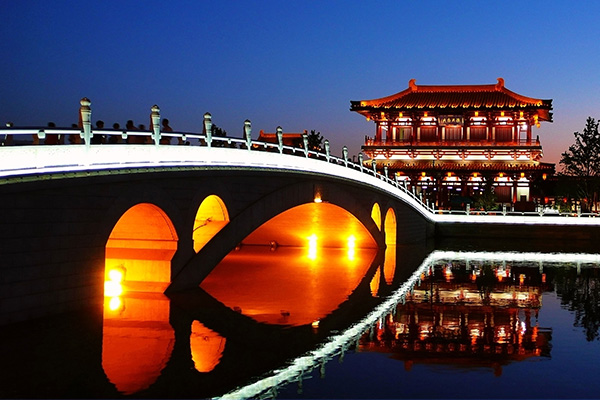 戶外夜景亮化設計