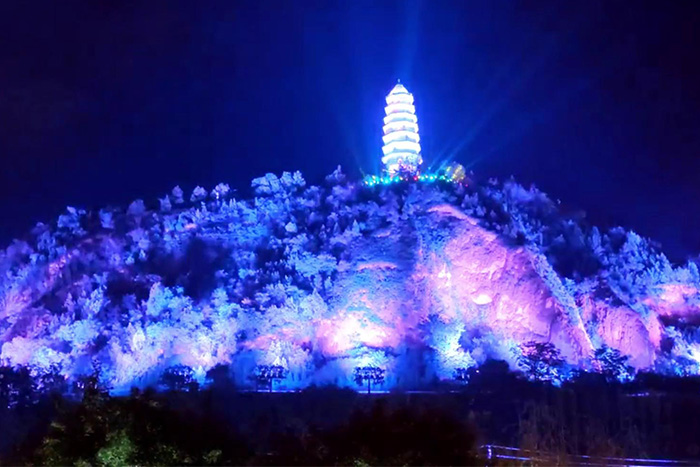 周邊景區(qū)因山體亮化成網(wǎng)紅，你的卻因天黑無(wú)人問(wèn)津？差距在這里?