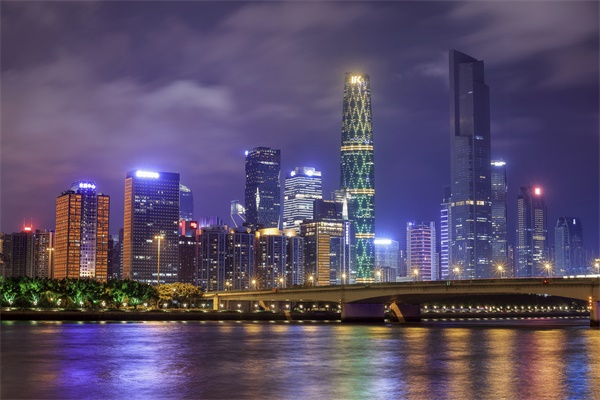 城市亮化工程具備的特點(diǎn)有哪些？